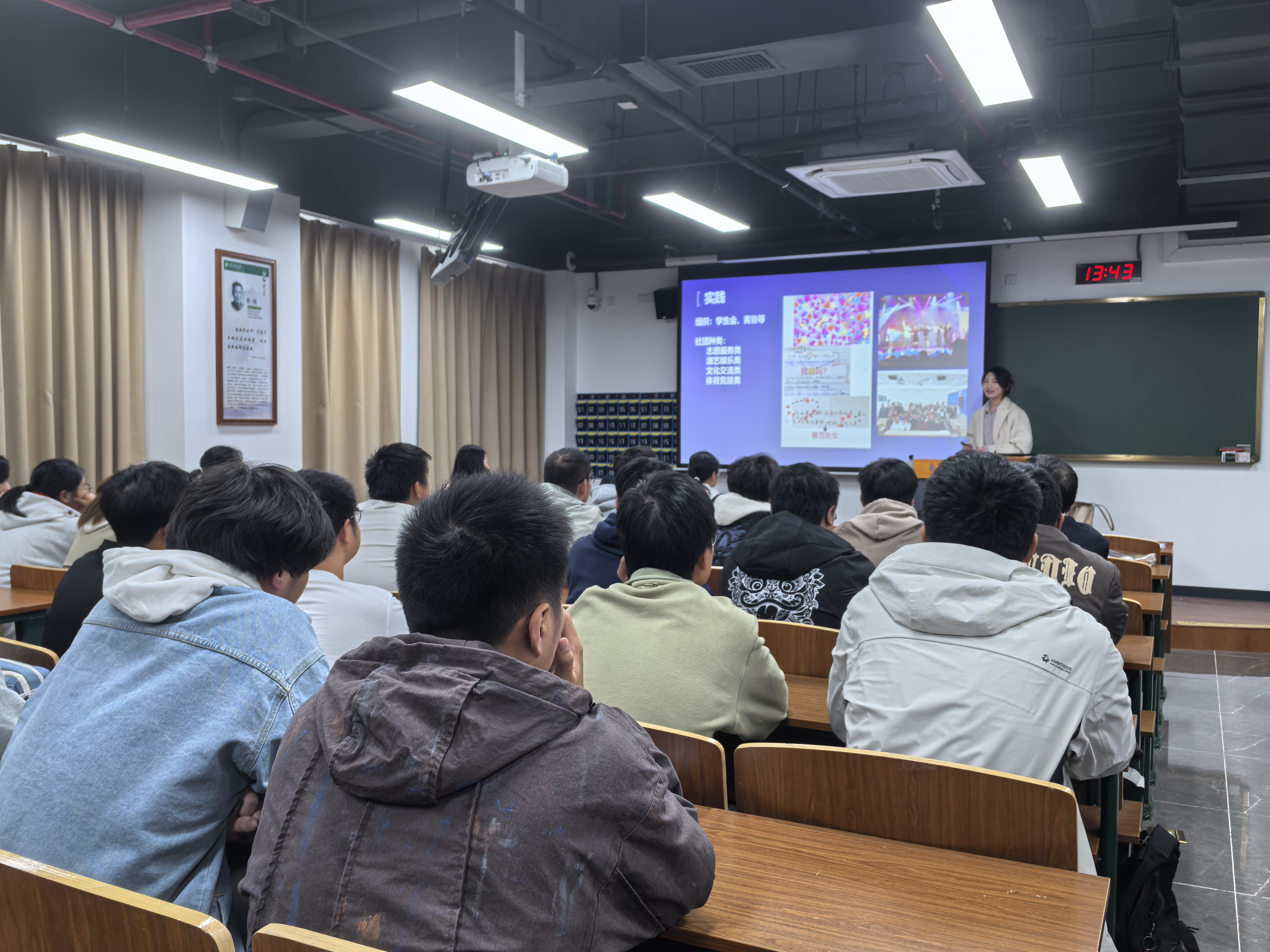 1b68e0cb31bb44a5ac682393c330058c