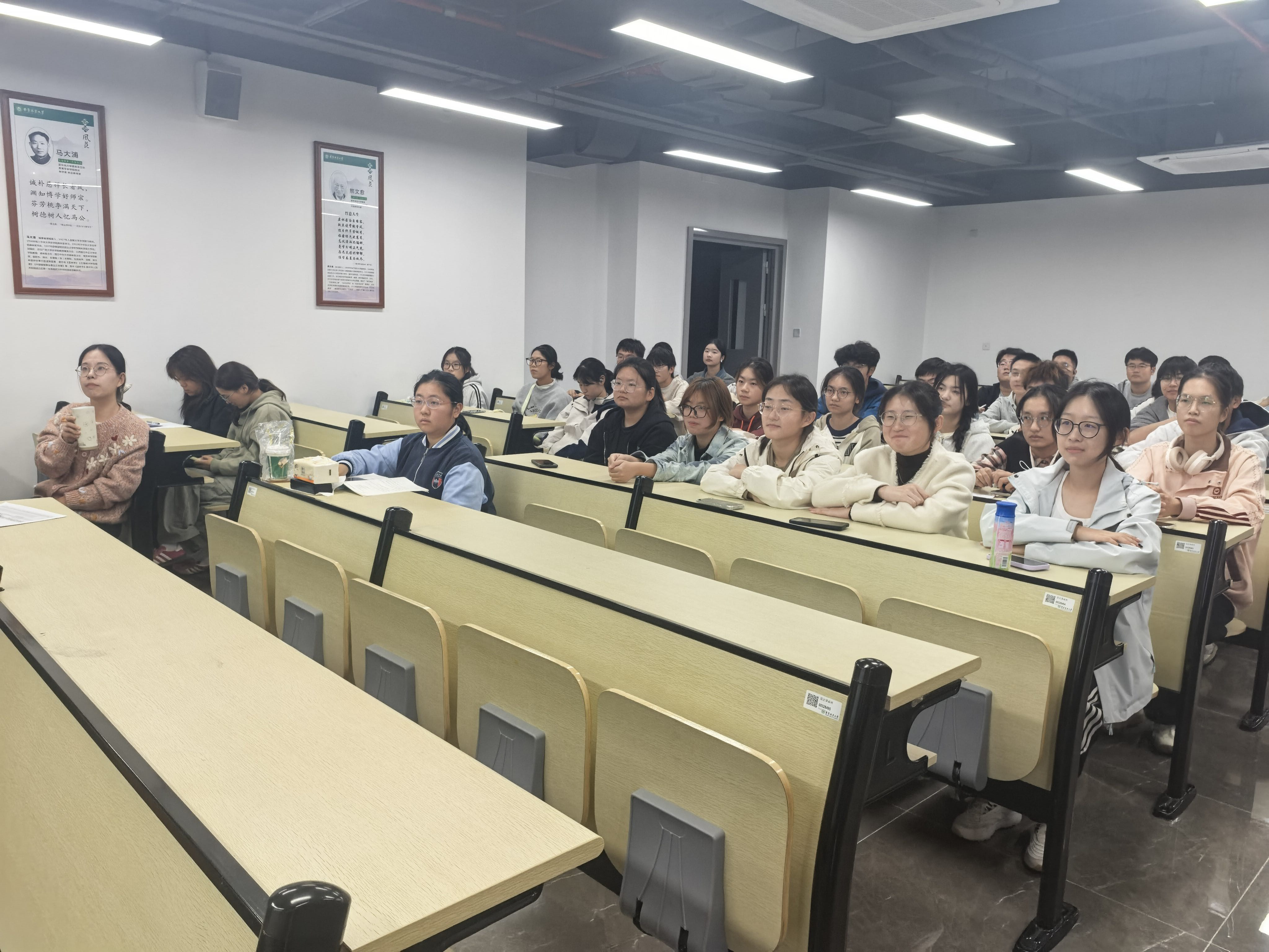 77a652154526c1b3a089651642ea87f3